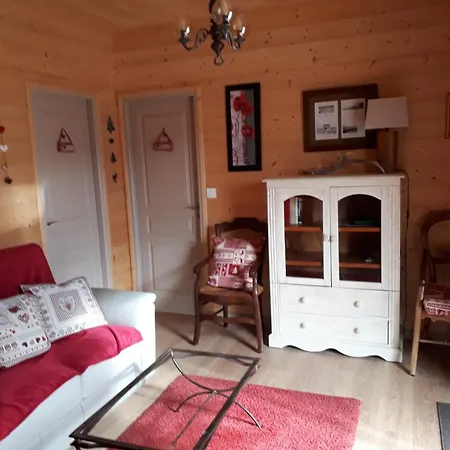 Dans De Montagne Catalane Apartamento *